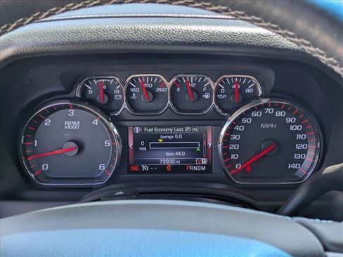 Used 2016 GMC Yukon SLT AWD/4WD image 11