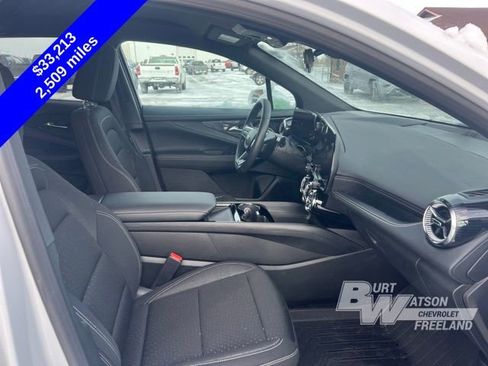 Certified 2025 Chevrolet Blazer EV LT image 22