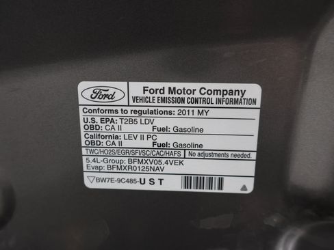 Used 2011 Ford Mustang Shelby GT500 RWD image 22