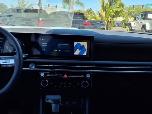 New 2025 Hyundai Santa Cruz SEL image 17