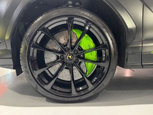Used 2020 Lamborghini Urus image 18