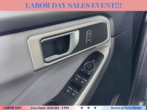 Used 2023 Ford Explorer XLT w/ Equipment Group 202A AWD/4WD image 18