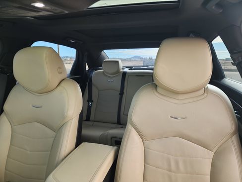 Used 2019 Cadillac CT6 Luxury w/ Driver Awareness Package image 20