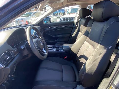 Used 2020 Honda Accord EX image 10