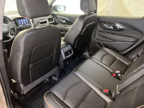 Used 2022 GMC Terrain AT4 image 37
