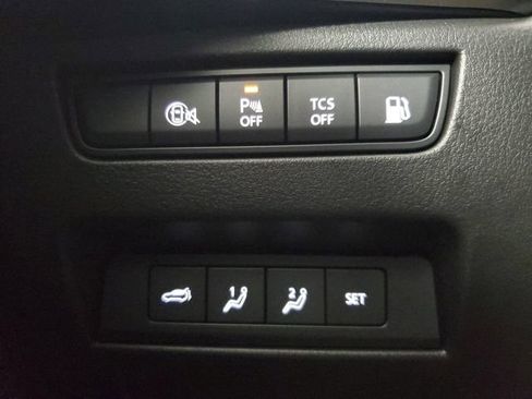 Certified 2025 MAZDA CX-70 Plug-In Hybrid w/ Premium Plus AWD/4WD image 32