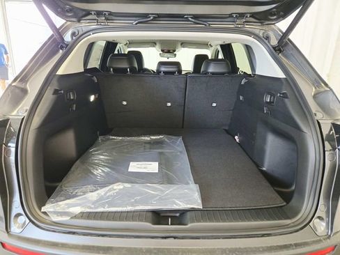 New 2025 MAZDA CX-5 Signature image 10