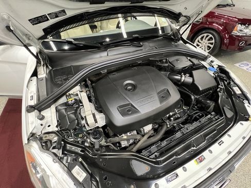 Used 2017 Volvo XC60 T5 Inscription w/ Preferred Option Package image 49