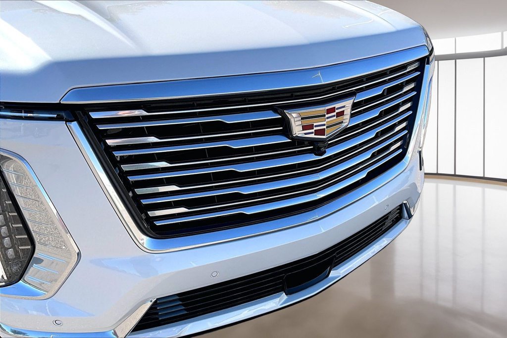 Certified 2025 Cadillac Escalade Premium Luxury Platinum w/ LPO, Floor Liner Package AWD/4WD image 31