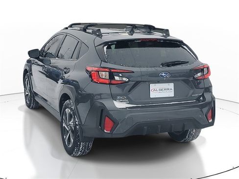 Used 2024 Subaru Crosstrek 2.0i Premium image 3
