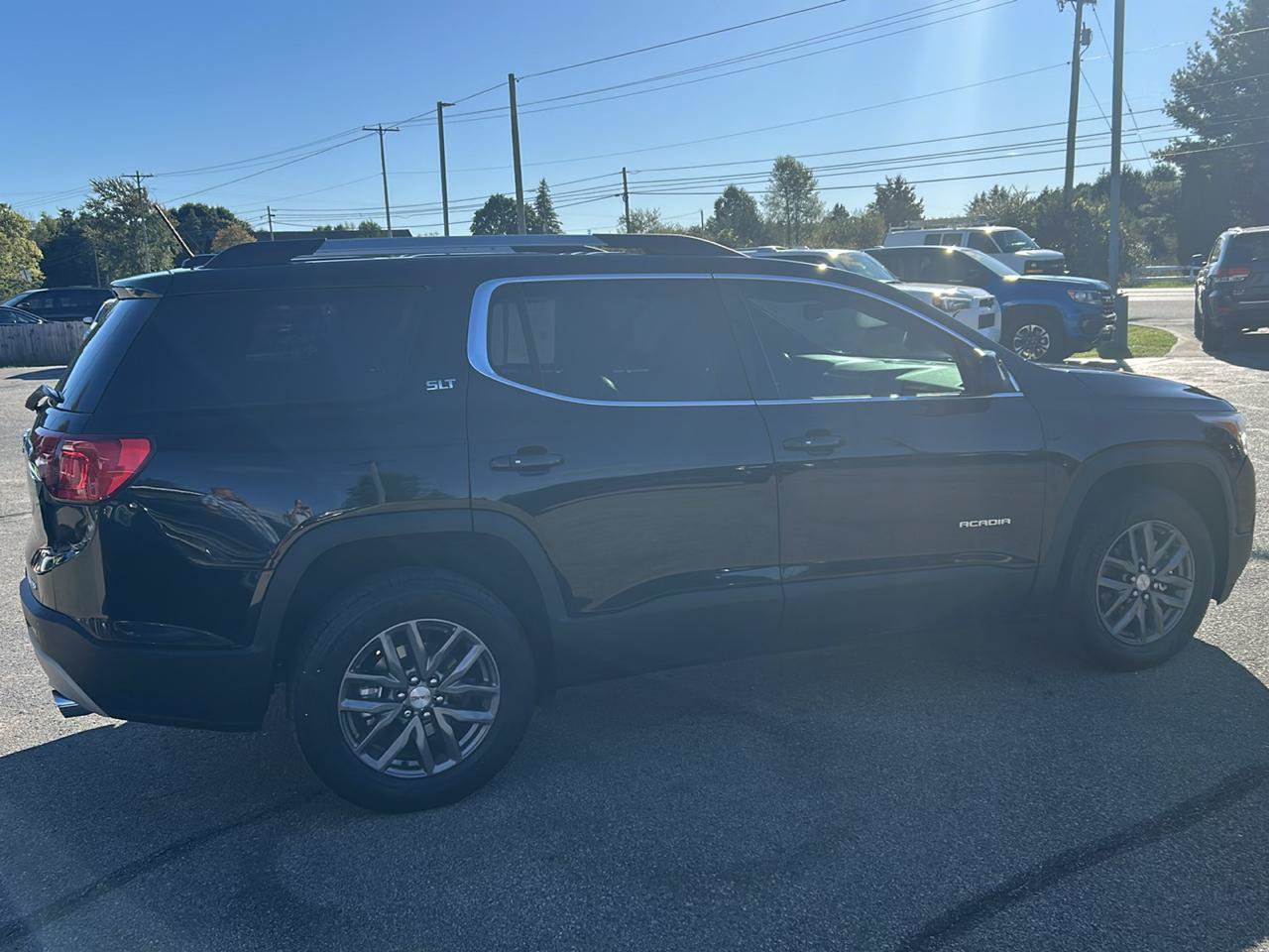 Used 2018 GMC Acadia SLT AWD/4WD image 4