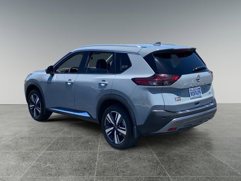 Used 2022 Nissan Rogue SL FWD image 3
