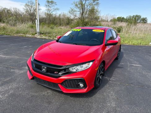 Used 2018 Honda Civic Si image 2