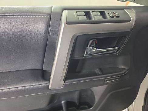 Used 2019 Toyota 4Runner Limited AWD/4WD image 13