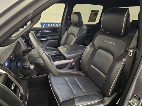 Used 2024 RAM 1500 Laramie image 12
