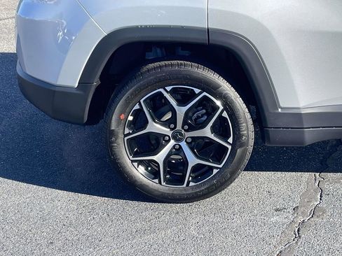 New 2026 Jeep Compass Limited image 12