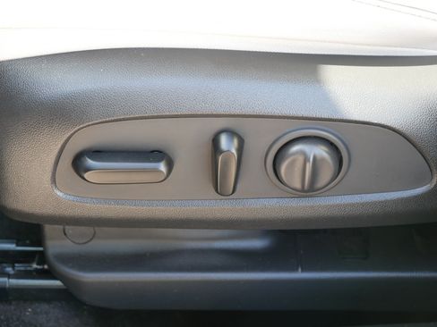 Used 2021 Buick Encore GX Essence w/ Advanced Technology Package AWD/4WD image 20
