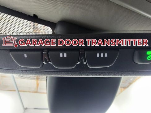 Certified 2025 Toyota Highlander XLE image 29