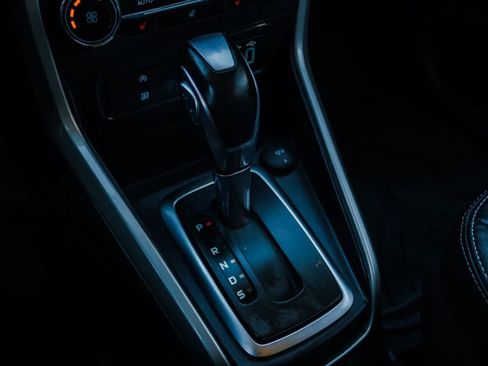 Used 2020 Ford EcoSport Titanium image 18