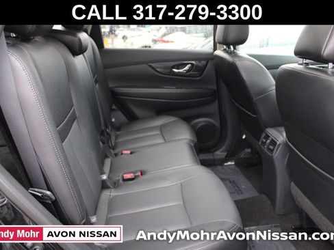 Used 2017 Nissan Rogue SL w/ SL Premium Package FWD image 23