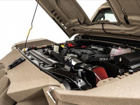 Used 2025 Jeep Gladiator Sport image 18