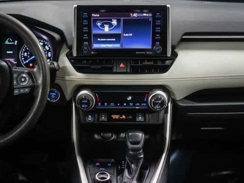 Certified 2019 Toyota RAV4 XLE image 15