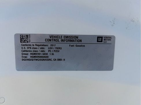 Used 2017 Chevrolet Volt Premier w/ Driver Confidence II Package FWD image 28