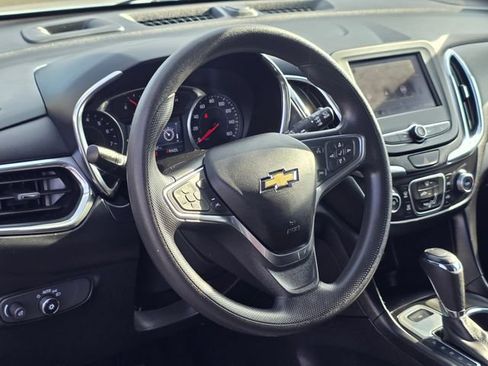 Used 2020 Chevrolet Equinox LT AWD/4WD image 11