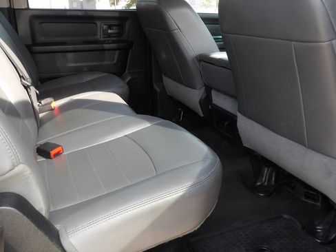 Used 2018 RAM 1500 Tradesman RWD image 30