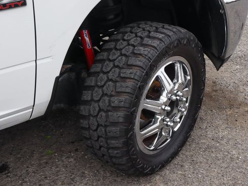 Used 2018 RAM 3500 Tradesman w/ Chrome Appearance Group image 38