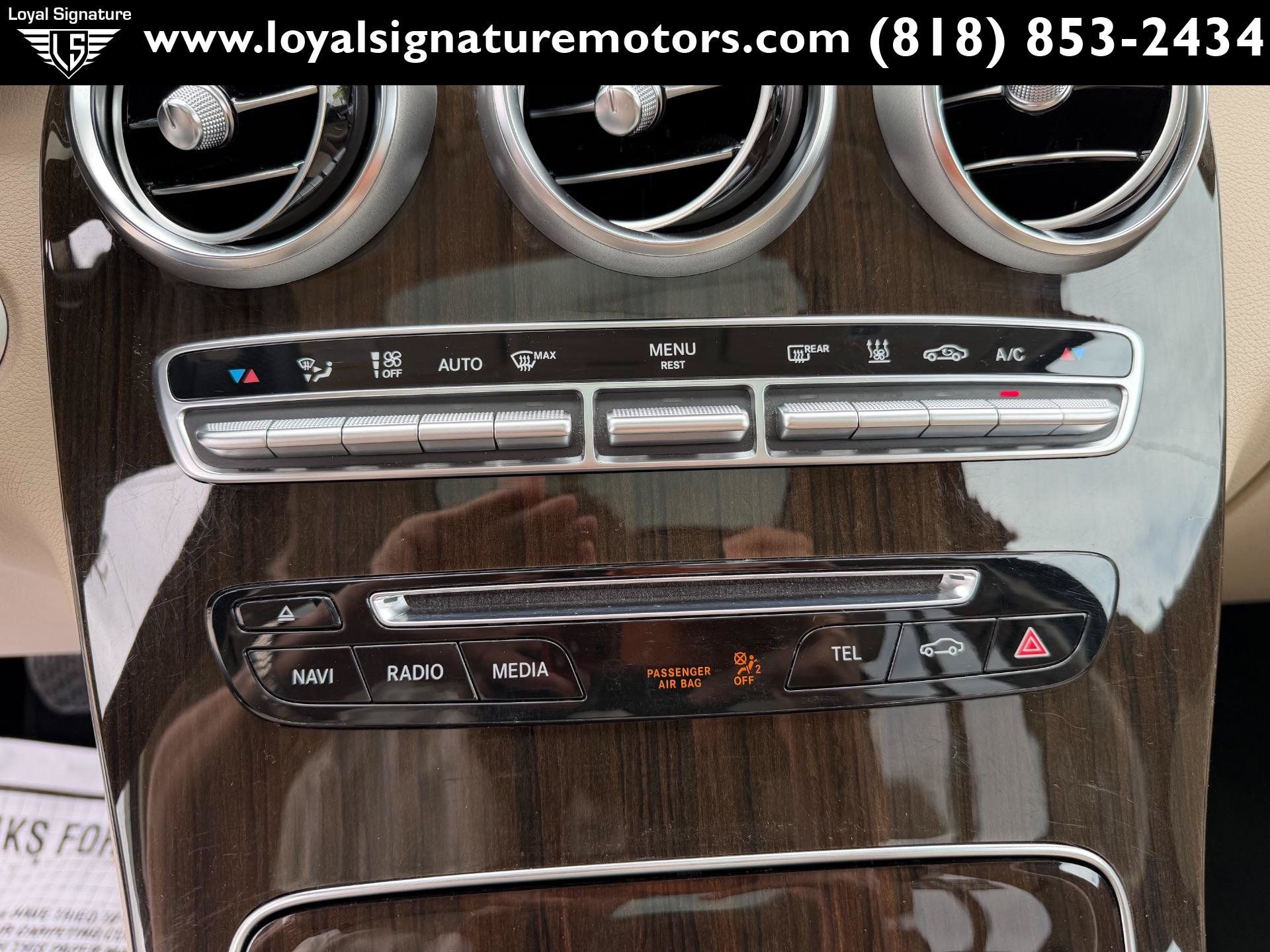 Used 2019 Mercedes-Benz GLC 350e 4MATIC image 24
