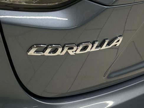 Used 2020 Toyota Corolla XSE image 32