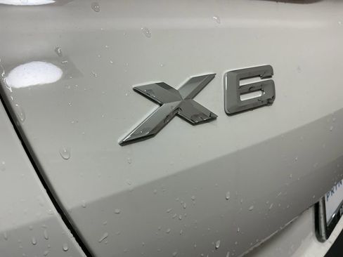 New 2026 BMW X6 xDrive40i image 32