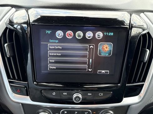 Used 2019 Chevrolet Traverse LT w/ LT Premium Package image 24