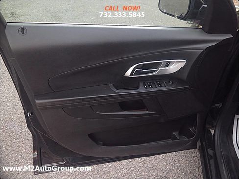 Used 2017 Chevrolet Equinox LT w/ Convenience Package image 12