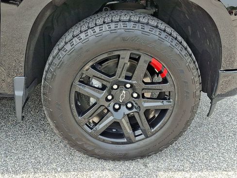 Used 2024 Chevrolet Silverado 1500 RST w/ Redline Edition AWD/4WD image 5