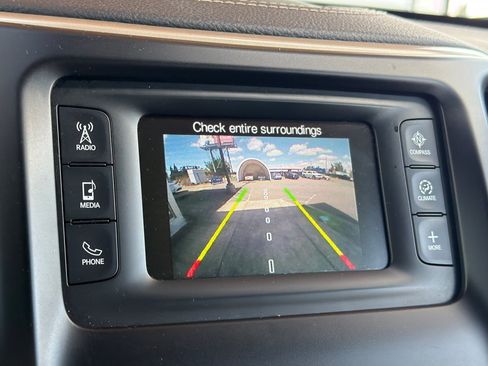 Used 2015 Jeep Cherokee Latitude AWD/4WD image 21