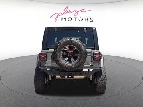 Used 2022 Jeep Wrangler Unlimited Rubicon 4xe w/ Dual Top Group AWD/4WD image 6