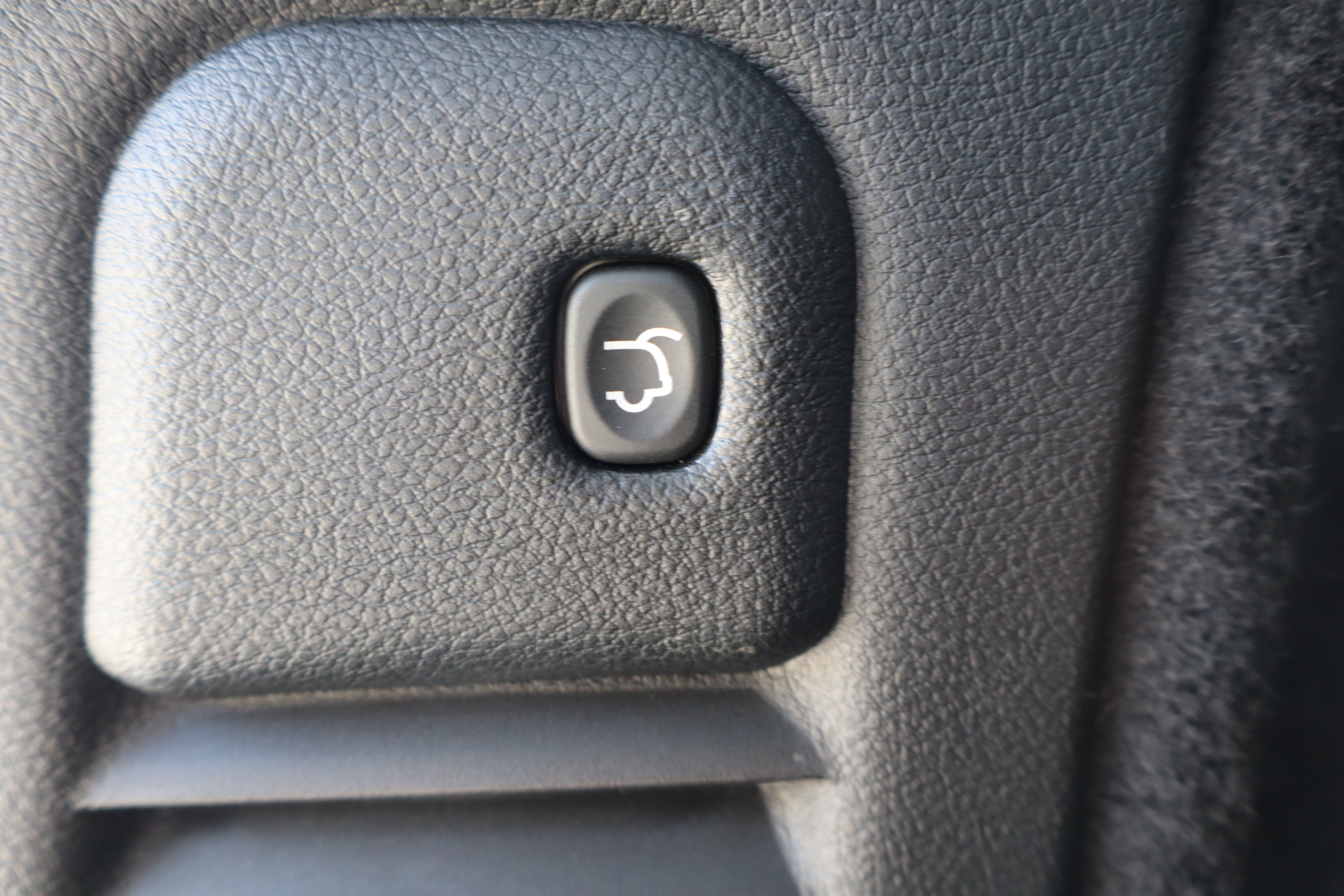 Used 2024 Dodge Durango R/T AWD/4WD image 32