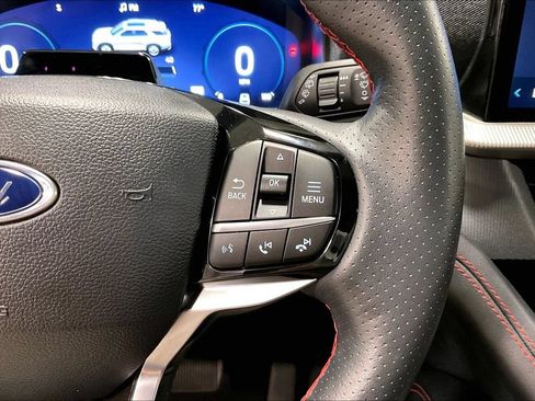 Used 2025 Ford Explorer ST-Line w/ ST-Line Street Pack AWD/4WD image 13