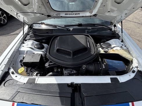 Used 2016 Dodge Challenger R/T Scat Pack RWD image 32