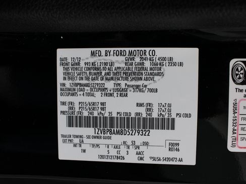 Used 2013 Ford Mustang Coupe RWD image 34