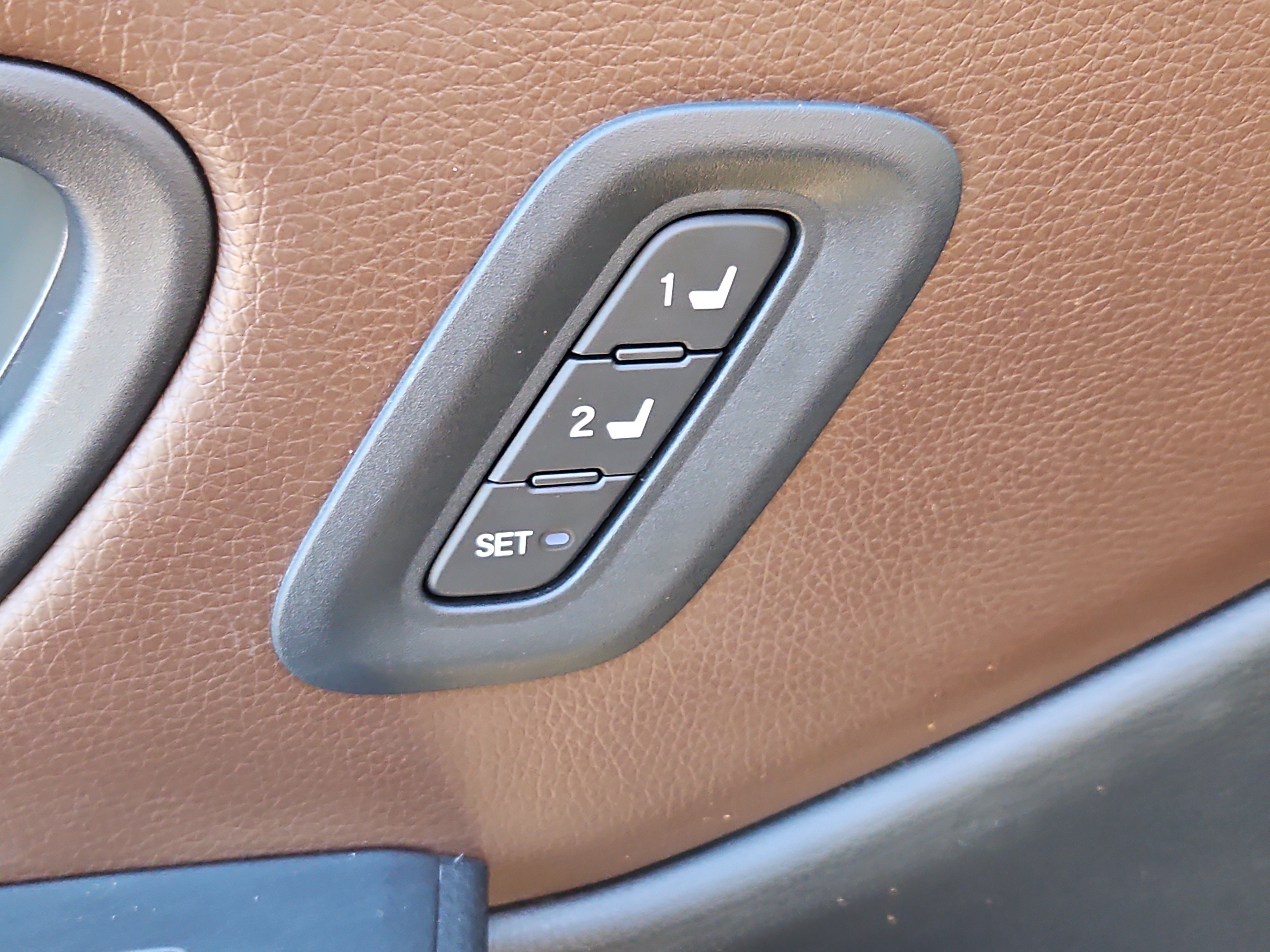 Certified 2025 Honda Pilot Elite image 14