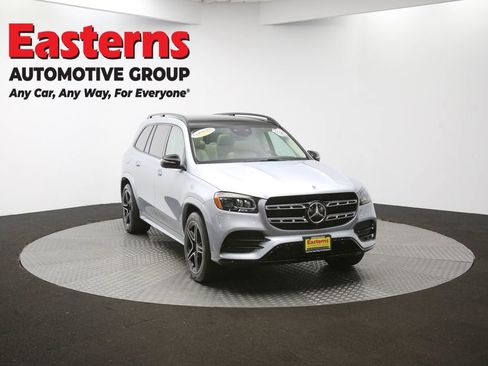Used 2023 Mercedes-Benz GLS 450 4MATIC w/ AMG Line Exterior image 55