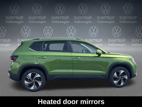 Used 2026 Volkswagen Taos SE AWD/4WD image 6