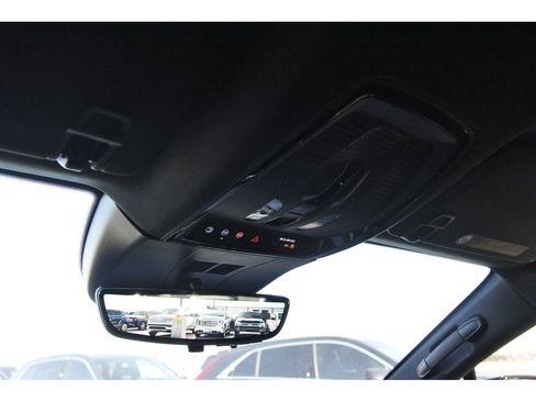 New 2025 Cadillac Lyriq Luxury image 21