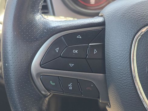 Used 2019 Dodge Challenger SXT w/ Blacktop Package RWD image 12