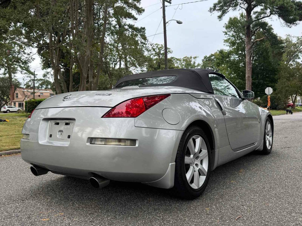 Used 2004 Nissan 350Z Touring RWD image 6