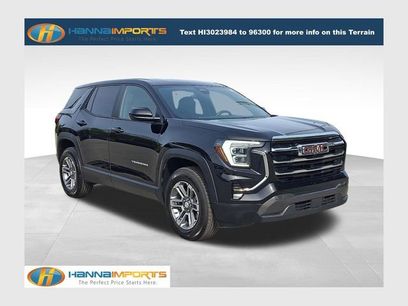 Used 2025 GMC Terrain Elevation