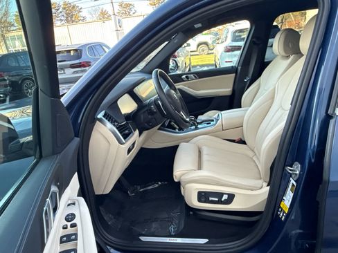 Certified 2022 BMW X5 xDrive40i w/ Parking Assistance Package image 10